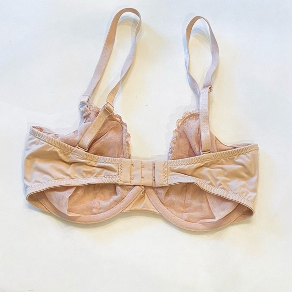 Victoria’s Secret Lined Demi Bra - Picture 2 of 3